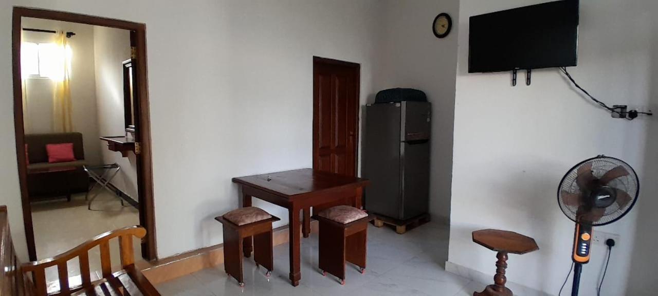 The Max Villa Negombo Exterior photo